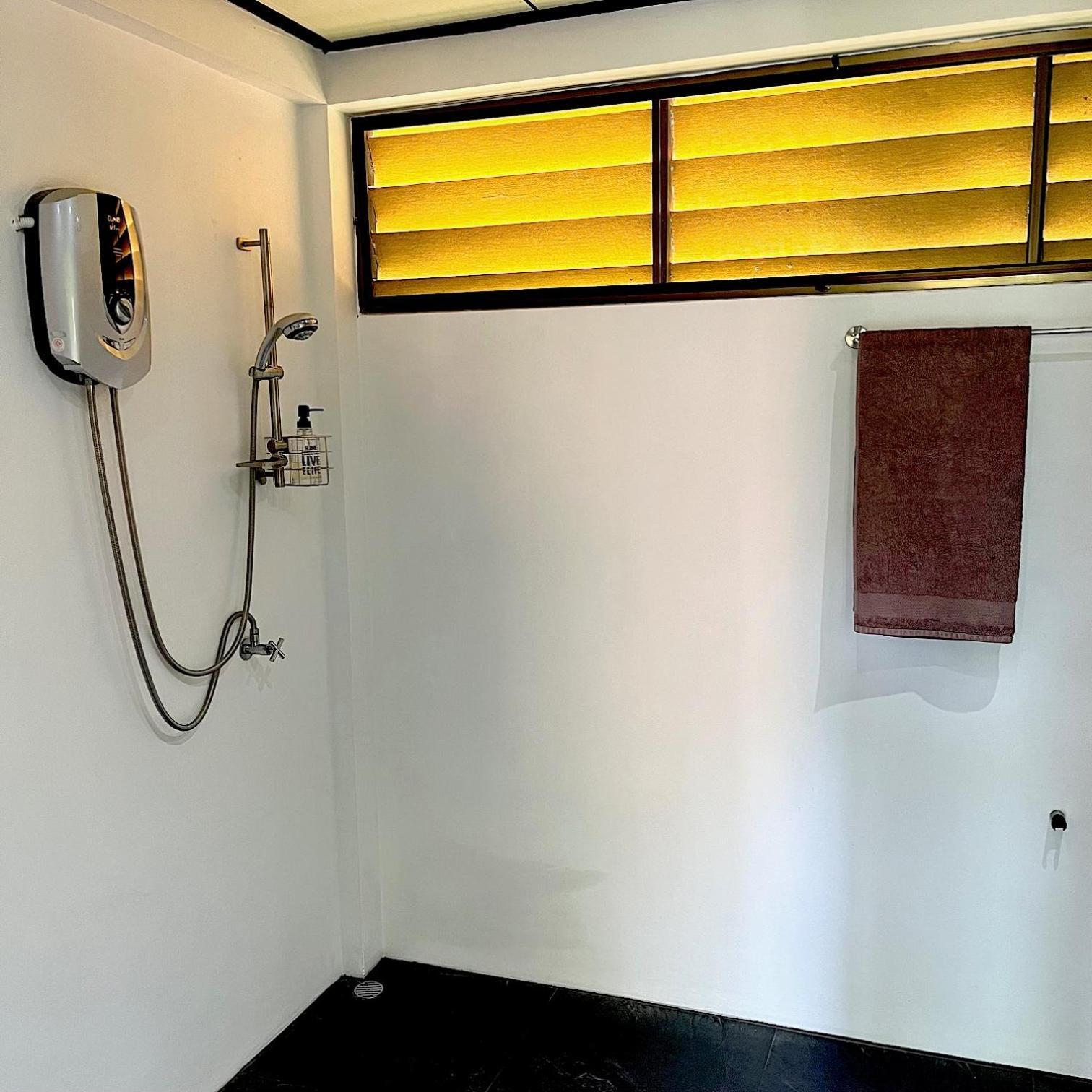 Navari Homestay Rayong Exterior photo