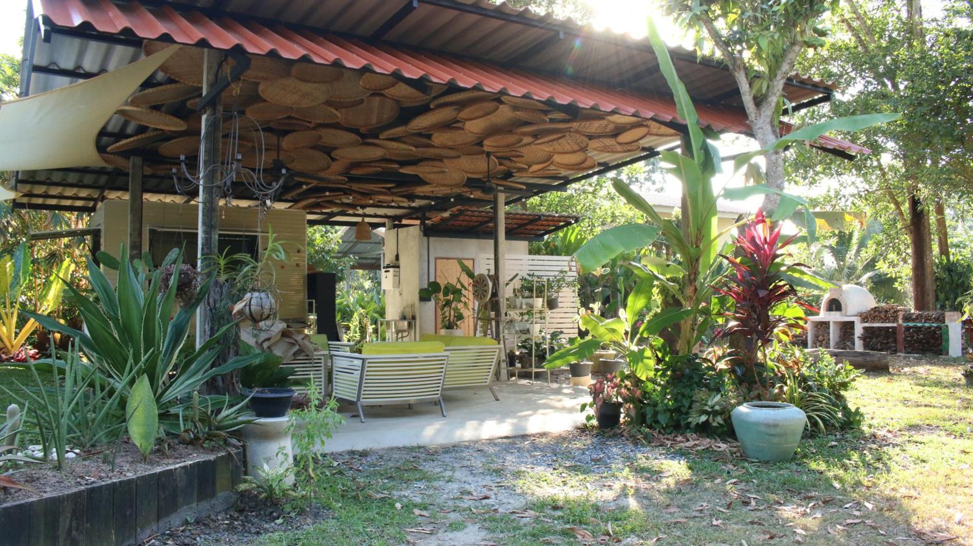 Navari Homestay Rayong Exterior photo